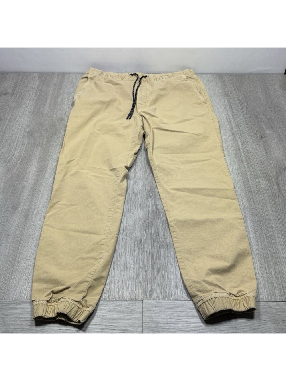 American Eagle Next Level Flex Joggers Khaki Tan Mens Medium Stretch